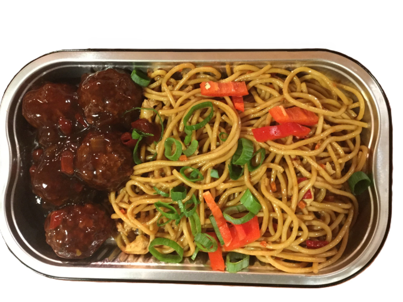 Japanse noedels met gehaktballetjes in ketjapsaus